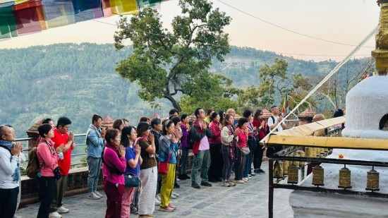 The 8 Best Destinations for Outdoor Yoga in the Himalayas
